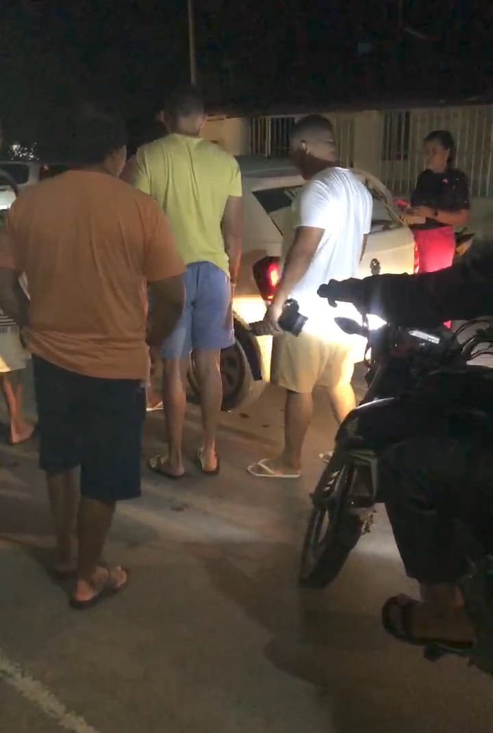 Ex Prefeito De Lucena Quase “apanha” Em Via Pública Por Tentar Atrapalhar Socorro De Motoqueiro, Vítima De Acidente Em Ponta De Lucena – VÍdeo